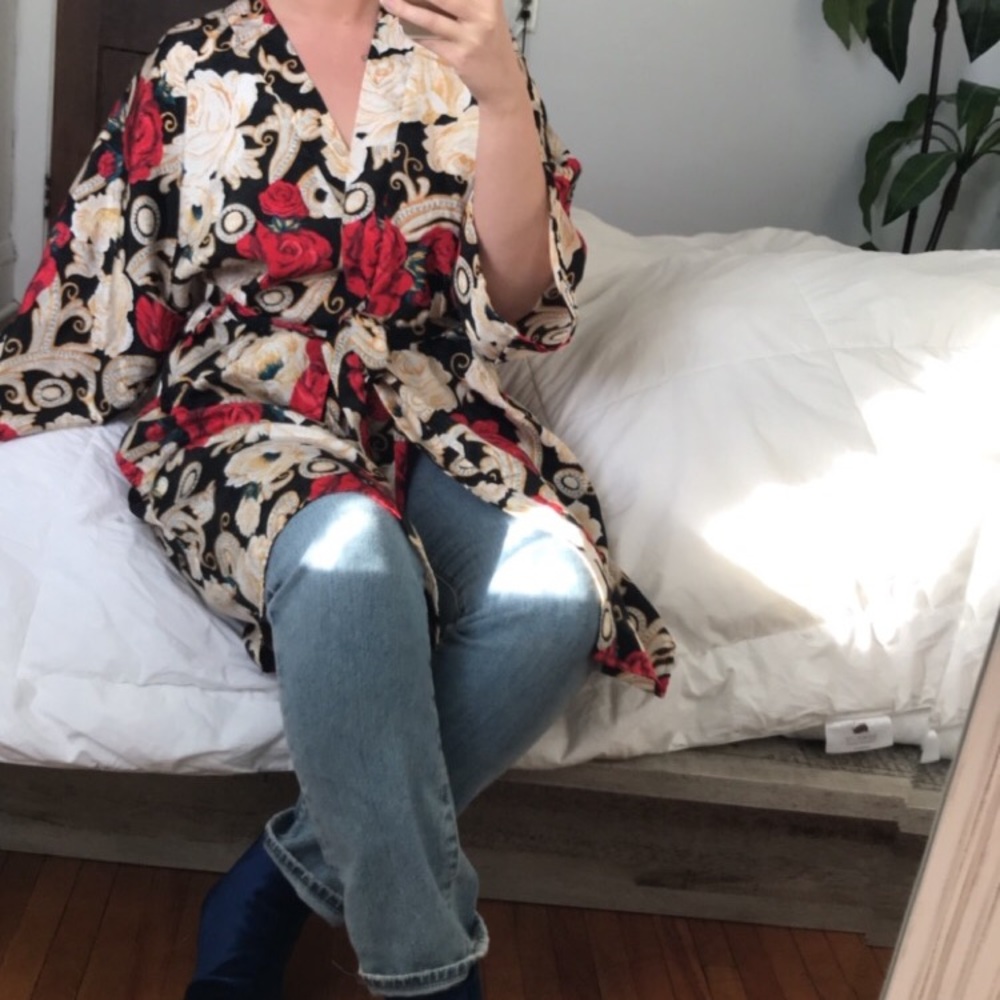 FUTURE SALE!!! Silky floral vintage robe